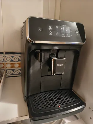 Cafetera Philips Serie 2200