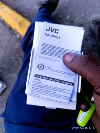 Auriculares JVC Bluetooth Negros  Tengo 2