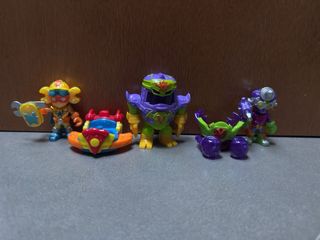 SuperZings Comisaría y Lata Coleccionista