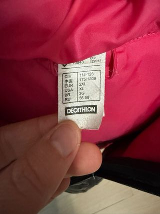 Chaqueta plumífero Quechua negra mujer