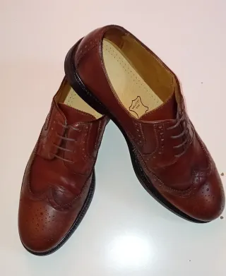 Zapatos de vestir marrones Emidio Tucci