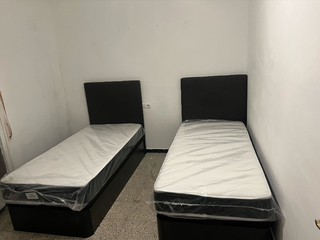 LIQUIDACIÓN EN Canapés abatibles y colchones