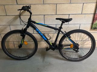 Bicicleta DTB Tracker Negra y Azul
