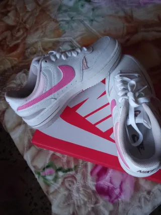 Nike Air Force 1 Mujer Talla 37.5 Rosa/Blanco