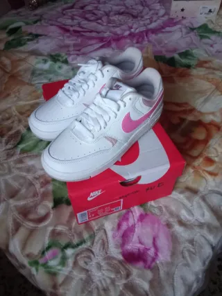 Nike Air Force 1 Mujer Talla 37.5 Rosa/Blanco