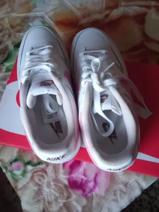 Nike Air Force 1 Mujer Talla 37.5 Rosa/Blanco