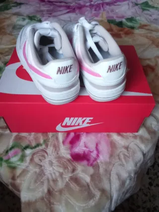 Nike Air Force 1 Mujer Talla 37.5 Rosa/Blanco