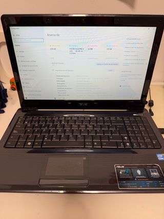 Portátil Asus Intel i3 4GB RAM 256GB SSD