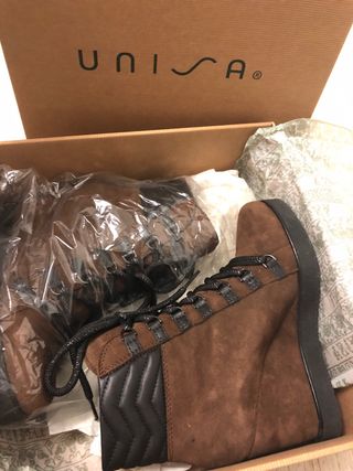 Botines Unisa Marrones Talla 36