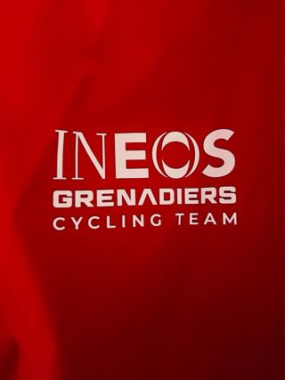 Chaqueta Ineos Grenadiers Adidas Roja
