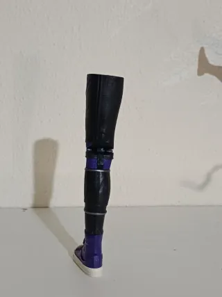 Perna Gigante Marvel Legends Ant-Man