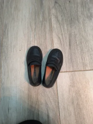 Lote 5 pares zapatos infantiles talla veinticuatro