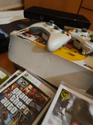 Xbox 360 + Guitarra + Juegos