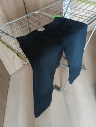 Pantalón pitillo negro Billabong