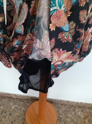 Vestido estampado floral negro