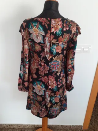 Vestido estampado floral negro