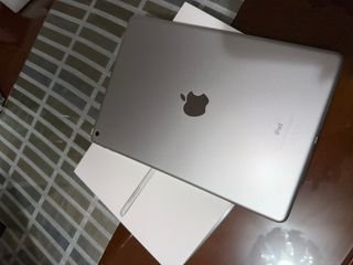 Apple iPad 9ª Gen Argento