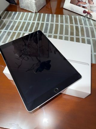 Apple iPad 9ª Gen Argento