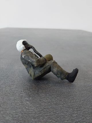 Figurina Piloto Caza 1/48 Pintada No5 (Cantidad 3)