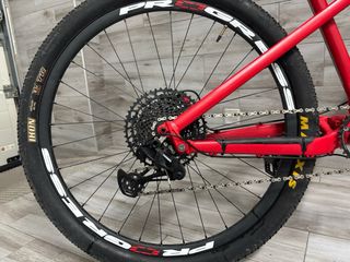 Bicicleta XC Roja