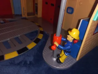 Estación Bomberos San y Vehículos