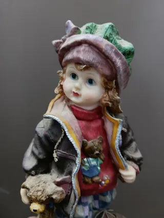 Figuras Niña y Niño con Perro y Oso