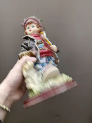 Figuras Niña y Niño con Perro y Oso