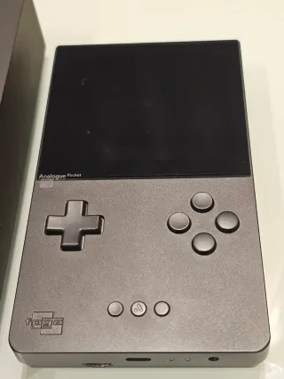 Analogue Pocket Negra FPGA handheld como nueva