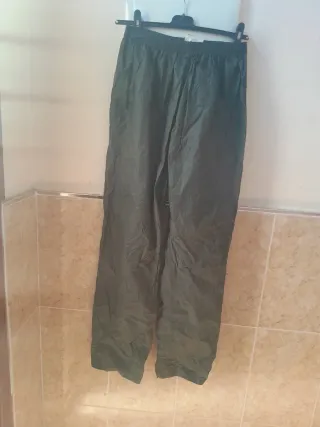 Traje de trabajo verde oliva