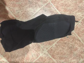 Pantalón pirata portero acolchado