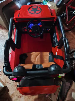 Jeep eléctrico infantil rojo