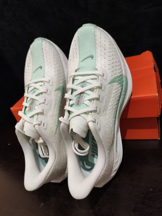 T35,5 Zapatillas W Nike Pegasus Plus