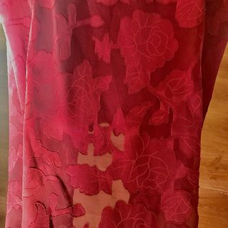 Vestido rojo elegante sin estrenar