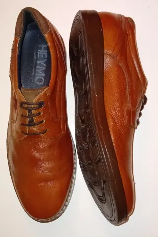 Zapatos de piel marrones talla 43