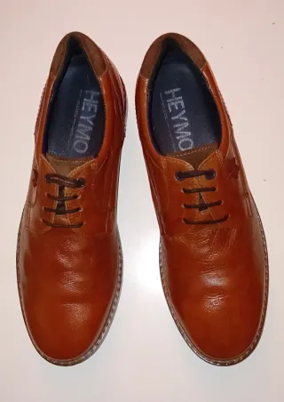 Zapatos de piel marrones talla 43