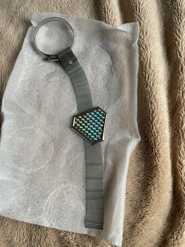 Rete per tubo di scarico anti-elettricità statica