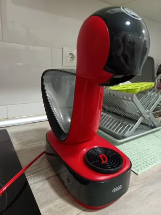 Cafetera Dolce Gusto Roja y Negra