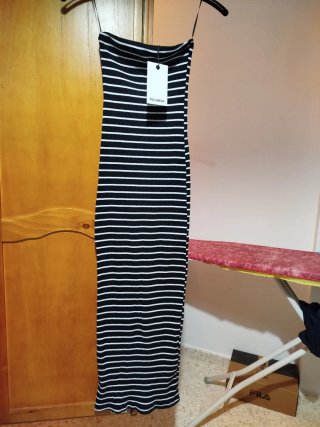 Vestido largo palabra de honor de rayas