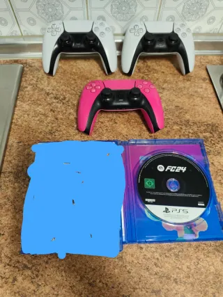 Lote 3 mandos PS5 + 1juego