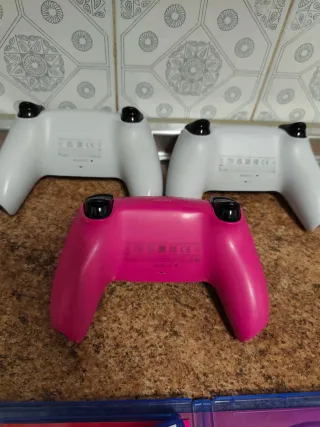 Lote 3 mandos PS5 + 1juego