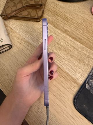 iPhone 12 126GB Morado