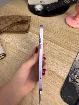 iPhone 12 126GB Morado