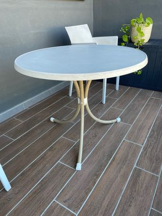 Mesa y 2 sillas terraza