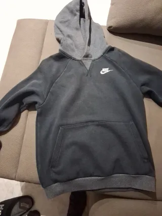 Sudadera Nike Negra y Gris