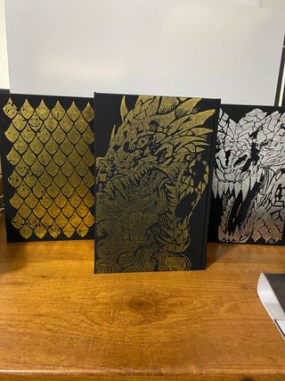 The Bound and The Broken Firmados Broken Binding