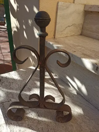 Alari per camino in ferro battuto