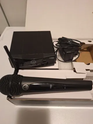 Radiomicrofono AKG PRO