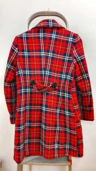 Abrigo mujer a cuadros rojo elegante