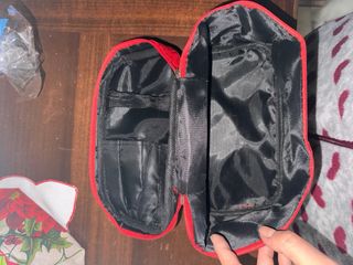 Portagioie/trucchi rosso