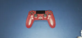 Mando PS4 Rojo oficial en excelente estado